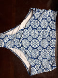 Size M bottoms