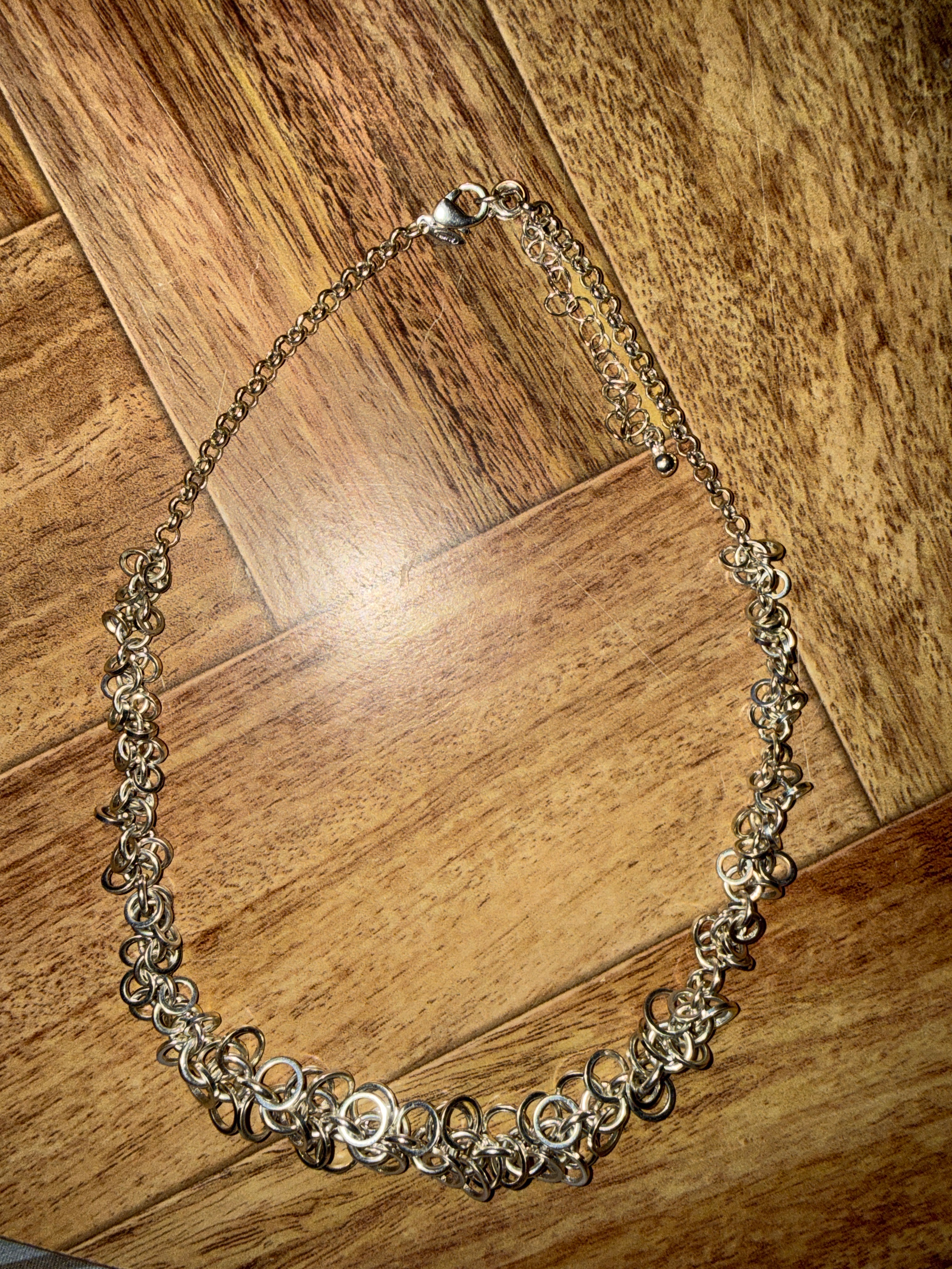 Loop necklace