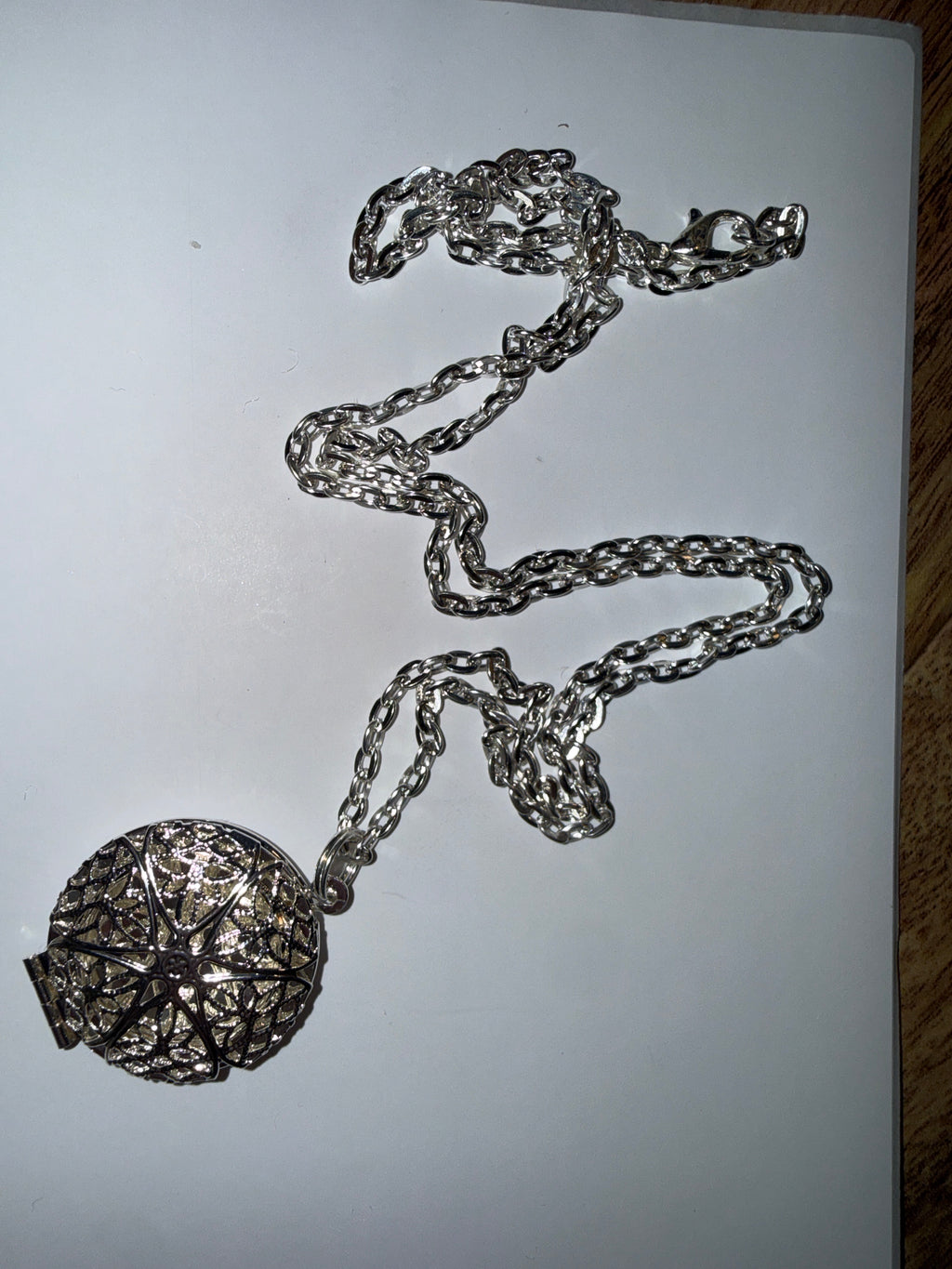 Star pendant necklace