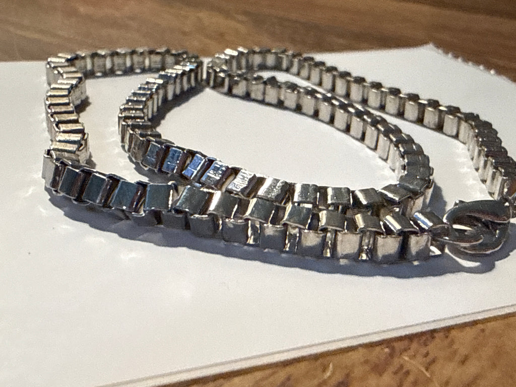 Block chain necklace